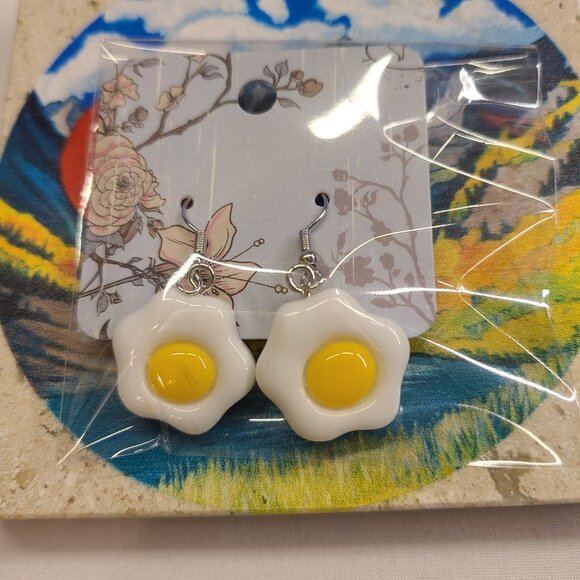 SUNNYSIDE UP FRIED EGG EARRINGS - Picture 2 of 2